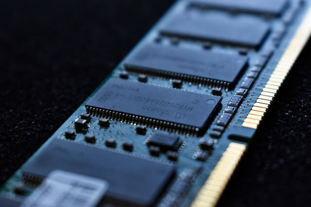 O que é e para qeu serve a memória RAM?
