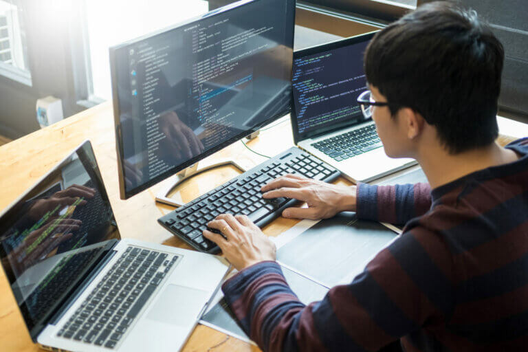 Por que desenvolvedores web devem aprender JavaScript