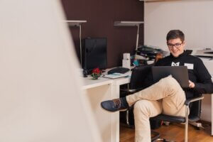 Carreira de desenvolvedor: como ser, mercado de trabalho, salário e mais